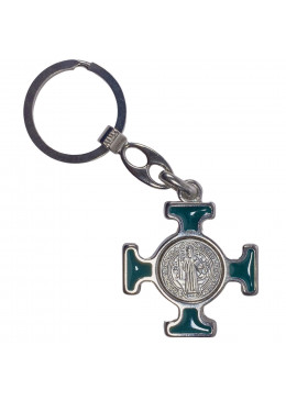 Face avant porte-clés croix émaillée vert avec médaille de Saint Benoît